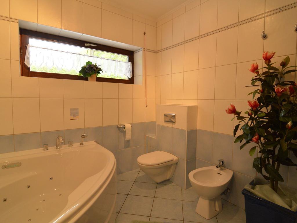 Modish Holiday Home In Waimes With Sauna المظهر الخارجي الصورة