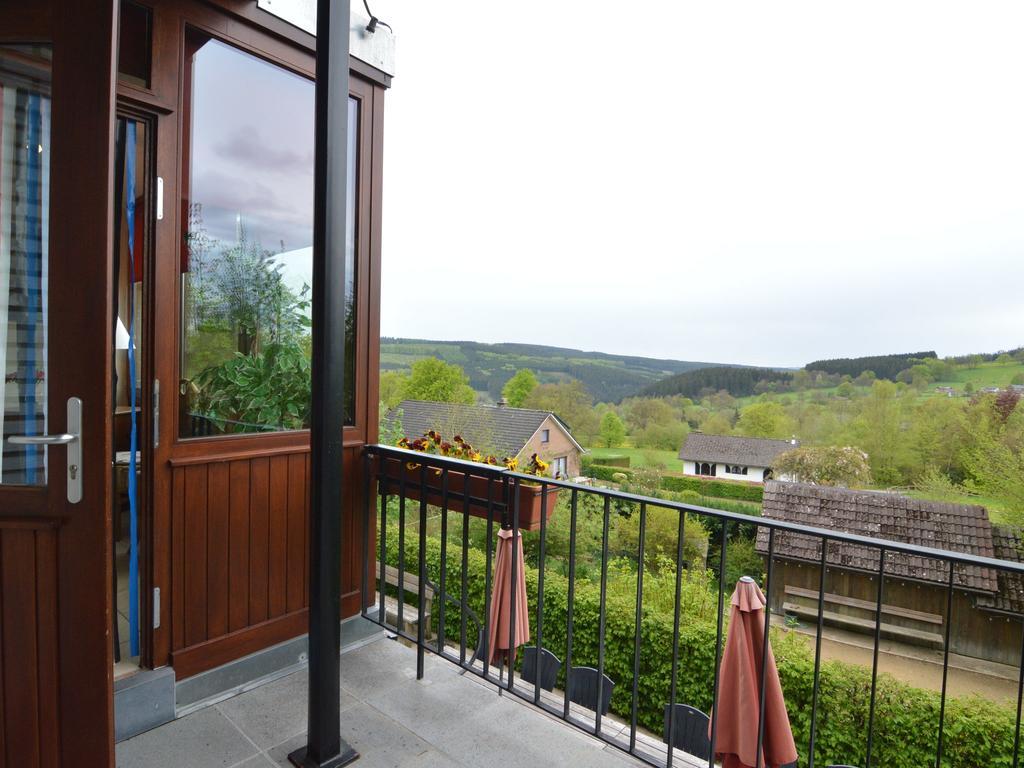 Modish Holiday Home In Waimes With Sauna المظهر الخارجي الصورة